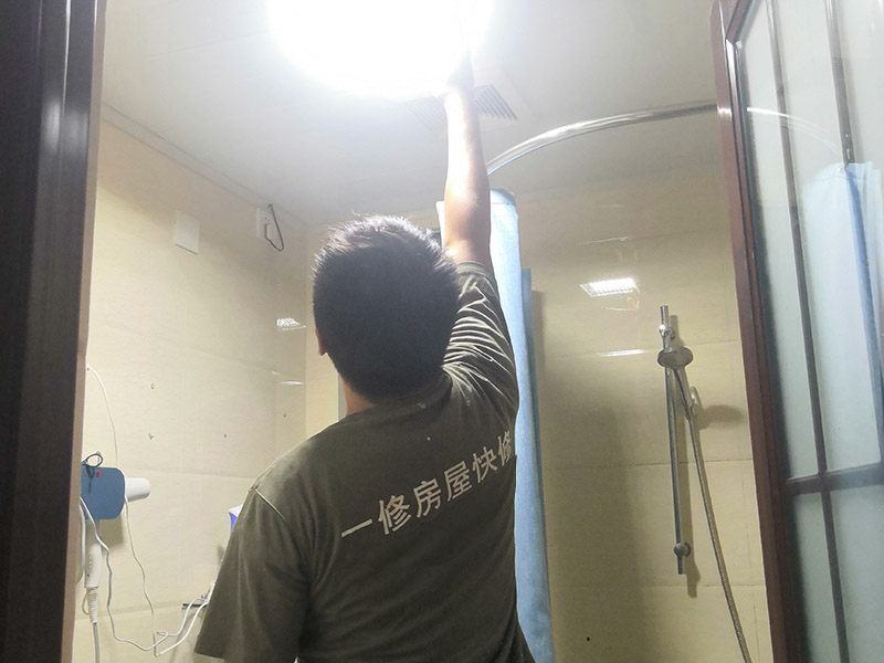 自己家沒電但別人家有電，家里沒電了但是沒跳閘，該怎么辦